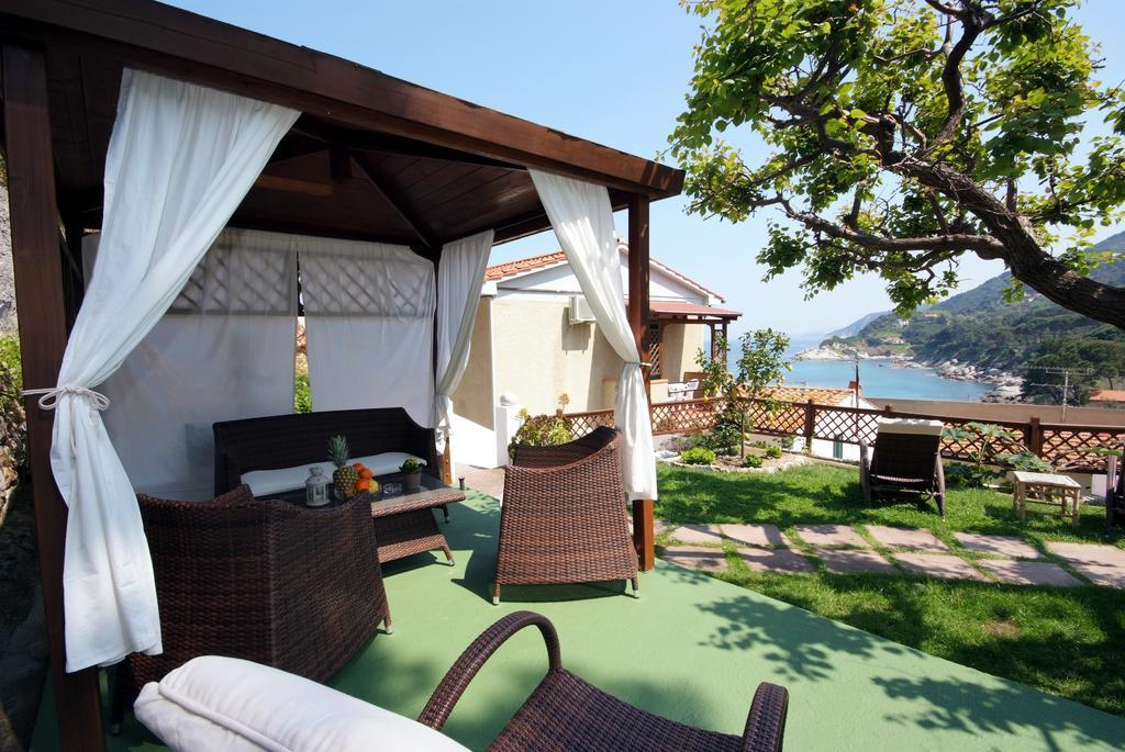 Hotel Barsalini SantʼAndrea エクステリア 写真