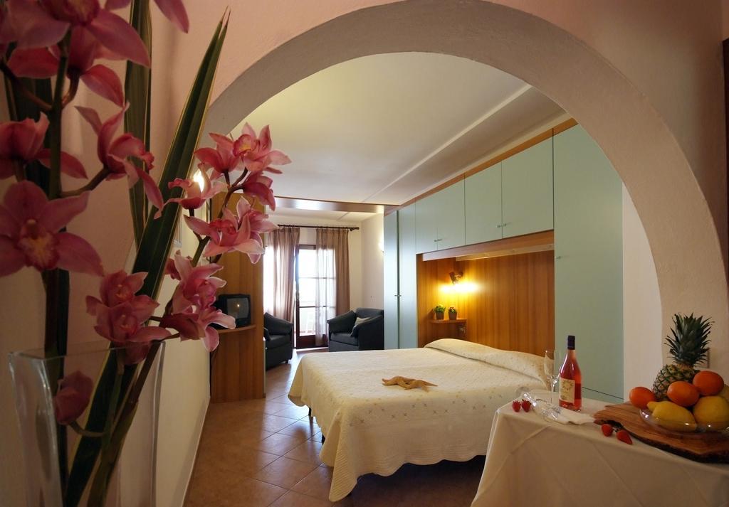 Hotel Barsalini SantʼAndrea 部屋 写真