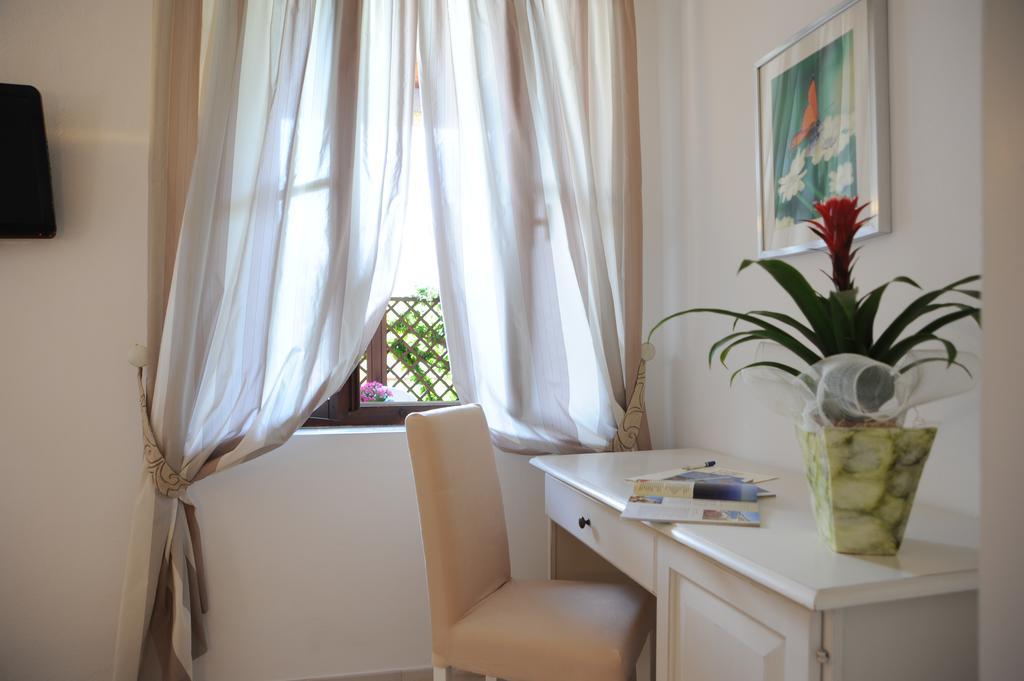 Hotel Barsalini SantʼAndrea 部屋 写真